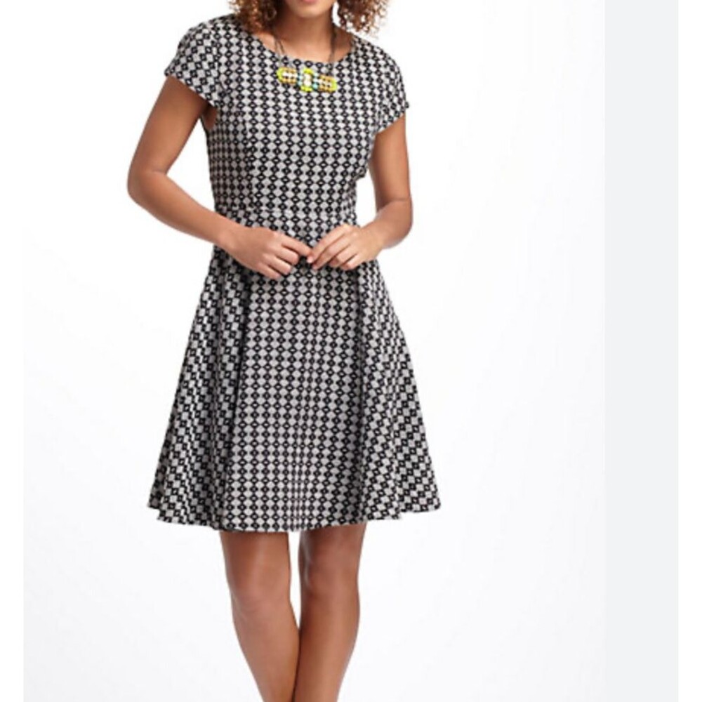 Maeve Anthropologie Women's Black Geometric Print Dress Fit & Flare Size 6